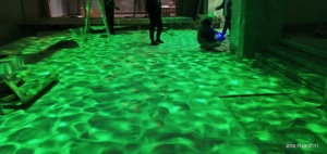 Luz dinámica con efecto de ondas de agua para iluminación nocturna de árboles de parques y fuentes de agua - Product Image 1