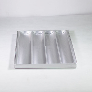 Plaque de cuisson en aluminium courbée de haute qualité pour baguettes, idéale pour la cuisson en gros - Product Image 3
