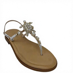 Sandalias de lujo de moda con punta abierta para mujer, en dos colores, estilo pantuflas para exteriores. - Product Image 6