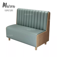 Bancs de restaurant en bois personnalisables avec table intégrée, banquette demi-cercle pour restaurant et commerce