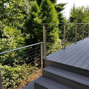 Rampe de <span class=keywords><strong>terrasse</strong></span> en bois avec balustrades en câble d'<span class=keywords><strong>acier</strong></span> inoxydable, rampes élégantes et luxueuses <span class=keywords><strong>pour</strong></span> <span class=keywords><strong>terrasse</strong></span> extérieure résidentielle - Product Image 5
