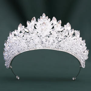 Оптовая продажа позолоченных барочных тиар и корон ручной работы с бусинами и кристаллами для невест, свадеб, выпускных и конкурсов красоты - Product Image 5