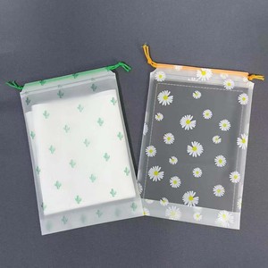Sac à fleurs en forme d'ours en peluche givré fabriqué en usine avec emballage anti-poussière, sac à cordon, sac de rangement transparent, sac à chaussures - Product Image 5