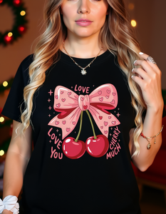 T-shirt in cotone a maniche corte con stampa ciliegie rosa, vestibilità regolare, unisex, per San Valentino, Capodanno, primavera, estate - Product Image 2