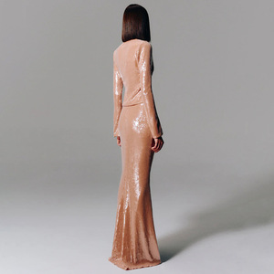 Abito da sera con paillettes <span class=keywords><strong>marrone</strong></span> scuro di lusso a <span class=keywords><strong>maniche</strong></span> <span class=keywords><strong>lunghe</strong></span> con scollo a V e cravatta a coda di pesce sottile - Product Image 4