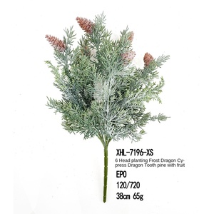 Nueva simulación de aguja de pino de cedro, árbol de Navidad, accesorios de bricolaje con cono de pino tridimensional, decoraciones festivas - Product Image 1