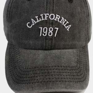 Gorra de Béisbol Bordada con Estilo Vintage para Hombre, Estilo Deportivo Urbano para Primavera/Verano, Personalizable, Fabricada por Mujeres - Product Image 5