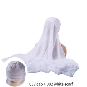 Foulard ethnique tendance en mousseline de polyester aérienne, idéal pour la superposition ou à porter seul - Product Image 2