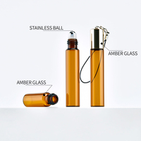 Flacon roll-on en verre format voyage avec logo personnalisé, couleur ambre clair, impression sérigraphique pour huiles essentielles et parfums