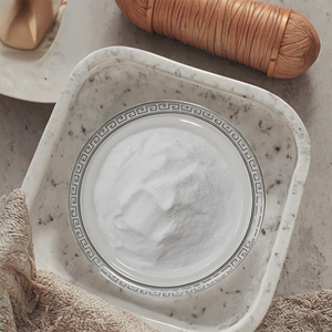 مكمل عشبي من مادة ليتشي عضوية من الدرجة الغذائية معبأ في أسطوانة بفيتامين نشط - Product Image 4