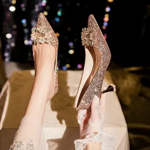 Factory Outlet 2024 nouvelles chaussures plates pointues d'automne femme champagne or et argent chaussures de demoiselle d'honneur
