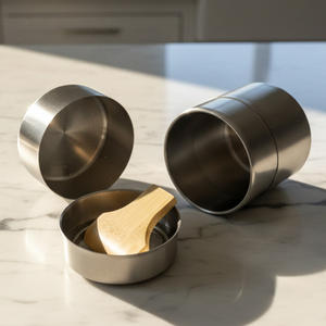 <span class=keywords><strong>150</strong></span> gramos logotipo personalizado 304 acero inoxidable redondo vacío tamiz Matcha contenedor con bambú Matcha polvo espátula - Product Image 1
