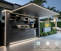 Cuisine extérieure tout-en-un moderne en acier inoxydable de la série KS Elite avec réfrigérateur et station TV intégrée pour usage hôtelier