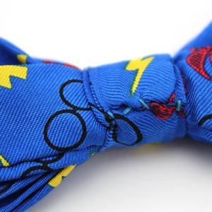 Alta calidad amarillo relámpago al por mayor de China personalizado impreso <span class=keywords><strong>pajarita</strong></span> <span class=keywords><strong>azul</strong></span> ajustable preatado niños niño niños <span class=keywords><strong>pajarita</strong></span> de seda - Product Image 4