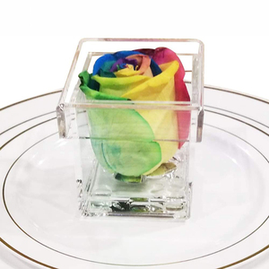 Caja de regalo de acrílico transparente de lujo de tamaño personalizado con tapa Caja de exhibición de almacenamiento de flores cuadrada - Product Image 5