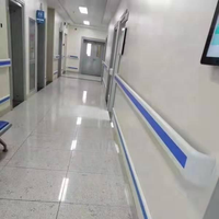 Rampe d'escalier PVC Prima bleue et blanche pour couloir d'hôpital - Résistante à l'eau, couleurs personnalisables pour escaliers, balcons et cours