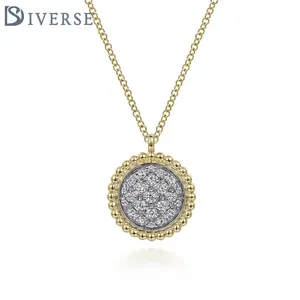 Collier Doyonds Elegant S925 en argent avec pendentif circulaire scintillant orné de disques en argent, de perles fines et de garnitures dorées