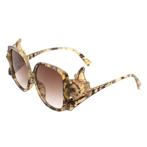 Vortexia - Oversize Irregular <b>Frame</b> Large Fashion <b>Square</b> Sunglasses - Product Image 3