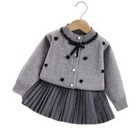 Ensemble de chandail pour filles Newr, tenue en deux pièces avec col en dentelle à paillettes, cardigan en tricot à motif cœur et jupe plissée