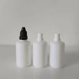 Auf lager pe-kunststoff quetschbare flüssige augentropfflasche 50 ml mit schwarzer manipulationssicherer dichtungsschließung