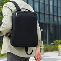 Mochila de Nailon para Computadora, Moderna, Resistente al Agua y de Diseño Simple. Bolso de Hombro Doble Adecuado para Negocios y Actividades al Aire Libre