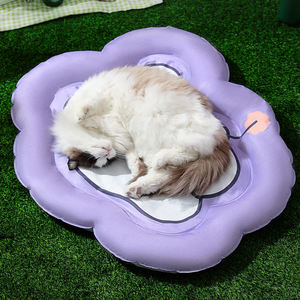 เตียงน้ำแข็งสำหรับสัตว์เลี้ยงสีม่วงที่นอนนุ่มให้ความเย็นระบายอากาศได้ดีสำหรับแมวสุนัขแมวฤดูร้อน - Product Image 1