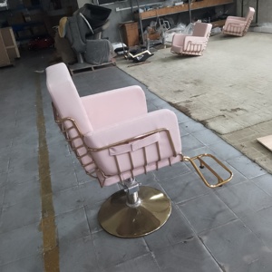 Chaise de coiffure hydraulique en PU beige avec structure en métal doré pour salon de beauté - Product Image 4
