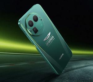 Nouveau smartphone Realme GT8 Pro AstonMartin 5G, écran 6,79 pouces, Snapdragon 8 Elite Gen 5, batterie 7000 mAh, charge 120 W, prise en charge du NFC - Product Image 4