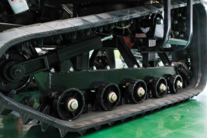 Tracteur à chenilles <span class=keywords><strong>agricole</strong></span> miniature pour usage <span class=keywords><strong>agricole</strong></span>, tracteurs à chenilles agricoles de type 50 ch, équipement de machinerie <span class=keywords><strong>agricole</strong></span> d'<span class=keywords><strong>occasion</strong></span>, 2 roues motrices, 1300 - Product Image 2