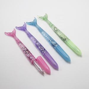 Nouveauté de vente chaude stylo à bille en plastique Kawaii en forme de sirène créative avec injection de paillettes argentées pour le bureau de l'école promotionnel - Product Image 2