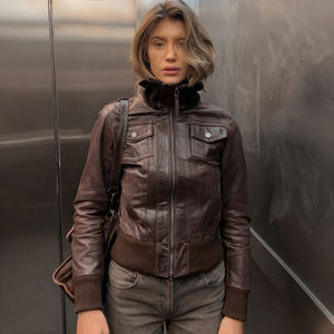 Veste en similicuir style streetwear américain pour femme, avec fermeture éclair, poches utilitaires, effet amincissant à la taille, style vintage - Product Image 4