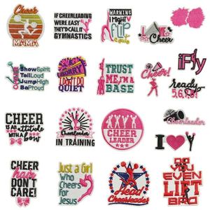 Nouveau design de patch brodé thermocollant Happy Cheering Squad pour la décoration des vêtements et des sacs - Product Image 1