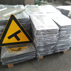 Panneaux de signalisation routière Tian Ying en alliage d'aluminium, personnalisables et réfléchissants, pour montage sur véhicule - Product Image 2