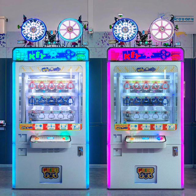 2025 Hot Selling 9/15 for Dispenser Golden Key Prize Arcade Game Machine Coin Operated Key Master System English 1 Year