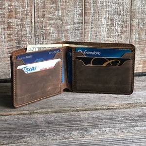 <b>Waterproof</b> Handmade Crazy Horse Genuine Leather Slim Short Mens <b>Wallets</b> Bifold Open Closure Polyester Lining Billeteras - Product Image 2