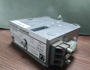 Disyuntor de vacío genuino con protección contra subtensión 3AX1103-2E 3AX1103-2H para subtensión de 3AH, 3AK, 3AE - Product Image 6