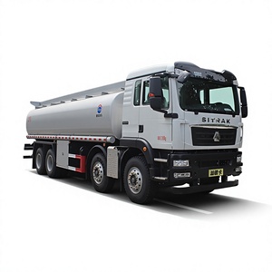 Camion-citerne Runzhixing 26 000 L - Châssis Sinotruk 8x4 pour le transport de fluides de lavage et de fracturation de puits pétroliers - Product Image 1