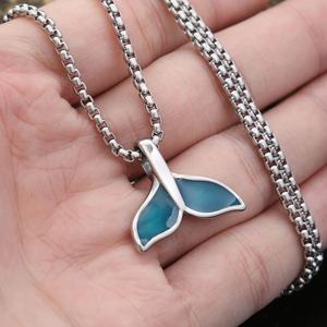 Collar de Cola de Ballena de Acero Inoxidable con Diseño Sencillo Transfronterizo, Nueva Moda, Joyería con Colgante de Animal Azul Océano de Acero de Titanio - Product Image 4