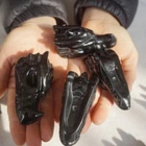 Vente en gros de têtes de dragon sculptées en obsidienne noire naturelle, figurine de dragon en obsidienne, cristal de guérison, décoration de bureau à domicile - Product Image 2