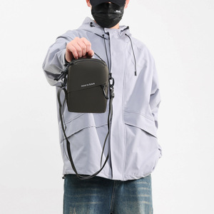 Bolso de Pecho Antirrobo Impermeable con Logotipo Personalizado, Bolsos Cruzados con USB, Diseño Elegante y Cierre de Cremallera - Product Image 5