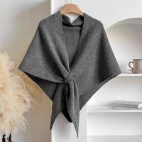 Écharpes triangulaires unies à enrouler, châles jacquard à carreaux, ponchos de style européen, châles chauds en laine à franges pour femme pour l'hiver