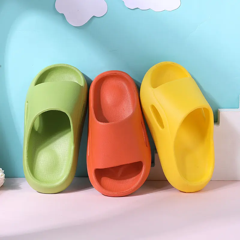 Sapatos de EVA das crianças para Meninos e Meninas escavar simples cor sólida Praia Sandálias bebê Home Bathroom slides Crianças eva chinelos