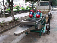 Machine de criblage vibratoire YK3060 pour le tamisage du sable de rivière, du minerai, de la pierre et du gravier
