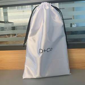 Sac d'emballage de luxe en satin pour perruque 40*30 cm avec logo personnalisé, cordon de serrage en soie biodégradable 10*4 pouces pour emballage cadeau - Product Image 4