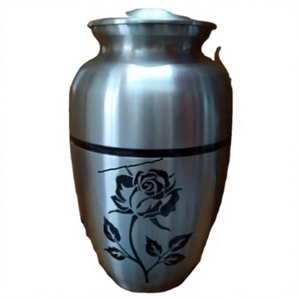 Urnes de crémation en aluminium et laiton de qualité supérieure avec empreinte de fleurs Urne de crémation classique pour adultes pour cendres - Product Image 1