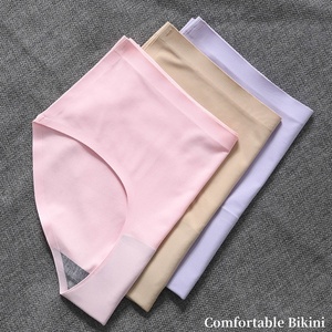 <span class=keywords><strong>Culottes</strong></span> Mi-Montantes Femme Grande Taille Découpe Laser Fines Sous-Vêtements Soie Glacée Taille Moyenne <span class=keywords><strong>Culottes</strong></span> Sans Couture - Product Image 3