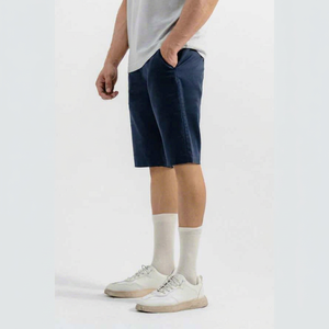 Shorts de golf classiques pour hommes, coupe ajustée, en toile 100 % coton tissée respirante, couleur unie, service OEM, taille mi-haute, décontracté - Product Image 1