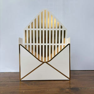 Boîte à fleurs en papier <span class=keywords><strong>kraft</strong></span> recyclable avec logo personnalisé, pliable, faite à la main, pour bouquets, vente en gros, dorée et embossée - Product Image 2