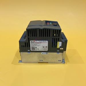 100 nouveaux variateurs de fréquence (VFD) série EL W, modèle VFD022EL43W, 3HP 2.2KW 460V 5.5A, en stock - Product Image 3