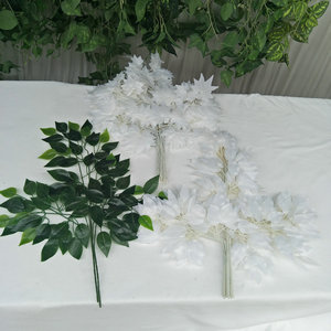 Flores artificiales Queyiyi, hojas de arce y baniano de 30 cm a 100 cm, plantas decorativas para interiores y exteriores, accesorios para fotografía en el hogar. - Product Image 3